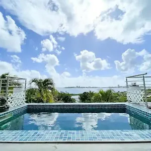 Maison De Camille Baie Nettlé